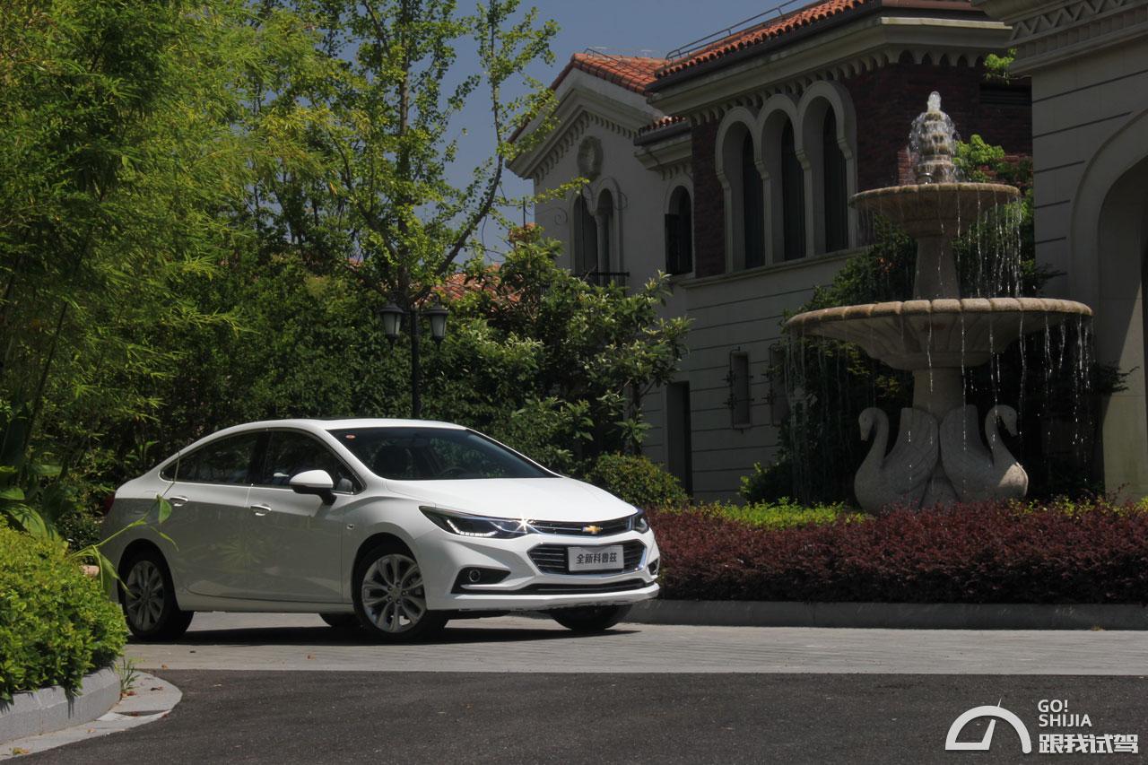 试驾19科鲁兹,雪佛兰科鲁兹2015款经典试驾视频