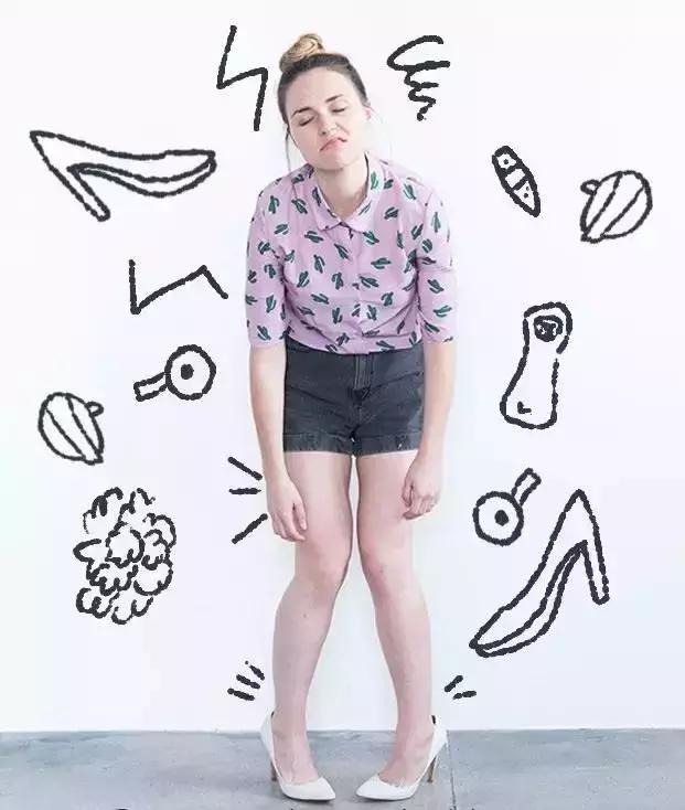 女士穿高跟鞋脚痛有什么妙招,穿高跟鞋脚疼的受不了了怎么办