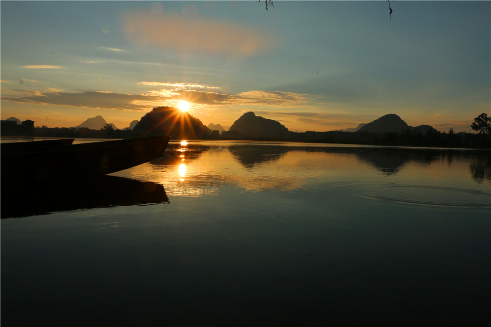 *萨特帕**一场与荷花无法拒绝的浪漫之旅