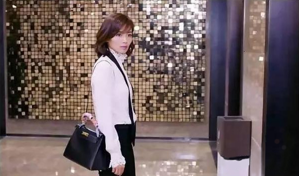 香港代购包包品牌大全,去香港买什么牌子的包包最划算