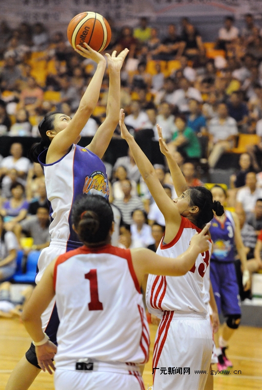 女子篮球比赛现场图片,女子篮球比赛总决赛比分