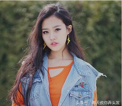 适合国字脸女人味发型,50-60岁国字脸女性适合中短的发型