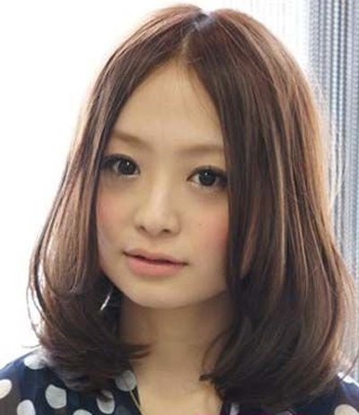 适合国字脸女人味发型,50-60岁国字脸女性适合中短的发型