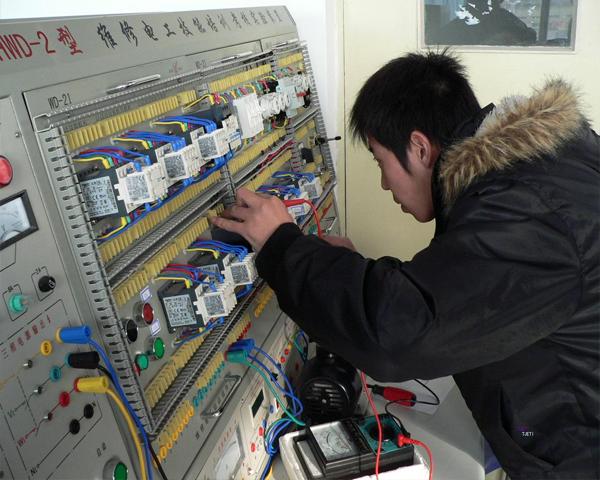 电机与自动化的区别,大专机电一体化还是电气自动化好