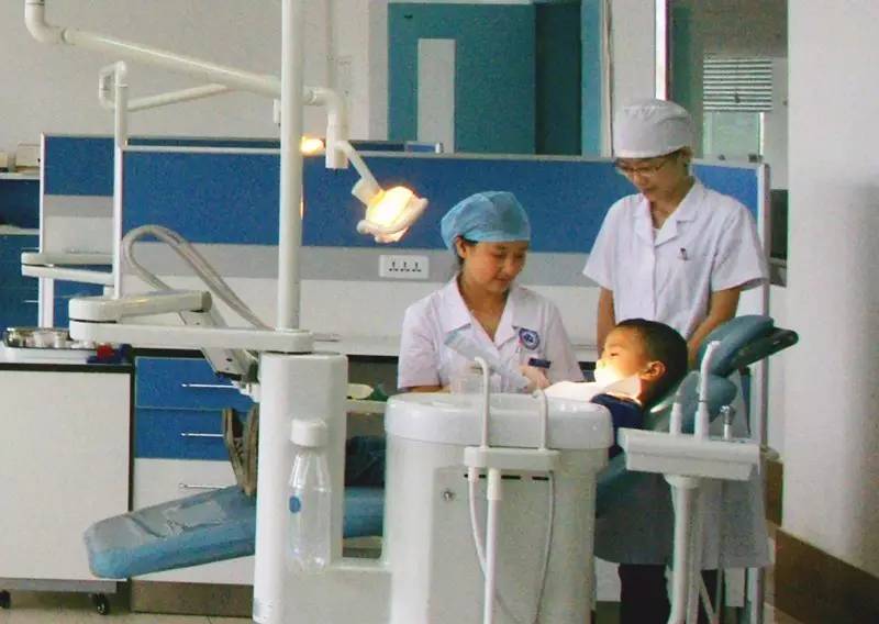 口腔溃疡每个人都有吗,口腔有三分之二溃疡怎么办