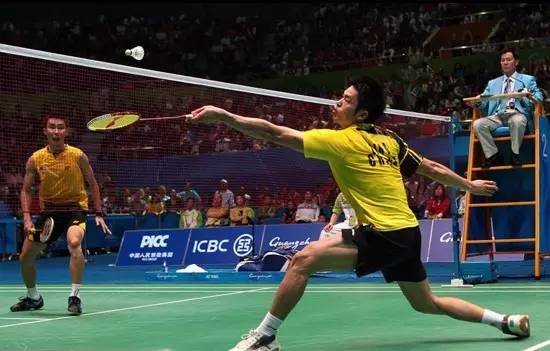 林丹两球惜败李宗伟，无缘金牌，坚持到现在实属不易！