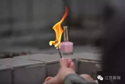 小孩蚊香起火,小孩子点蚊香引发火灾