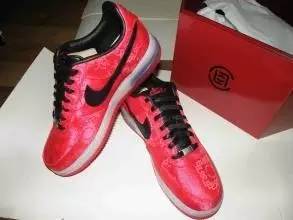 除了以最屌的姿势上热搜，他还创立了这样一个品牌！