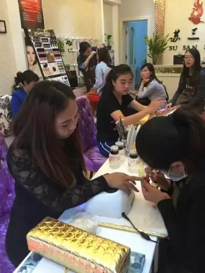 加盟品牌美甲,美甲品牌加盟创业项目推荐