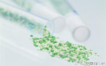 肿瘤靶向药导致的手足皲裂和皮疹怎么办？