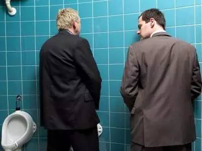 经常憋尿会引起肾脏疾病吗,刘旭生iga肾病4级有多严重