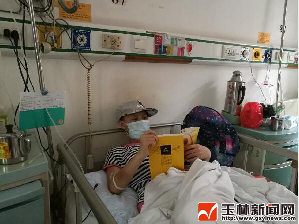 17岁孩子得白血病与父亲配型成功,19岁白血病女孩配型