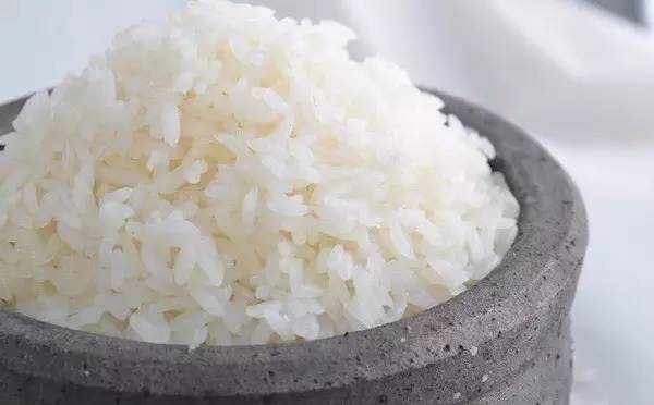 有“琪”你就来免单|郑文琪小龙虾盖浇饭强势来袭，召唤“琪”人