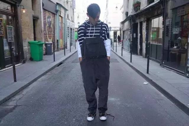 除了以最屌的姿势上热搜，他还创立了这样一个品牌！