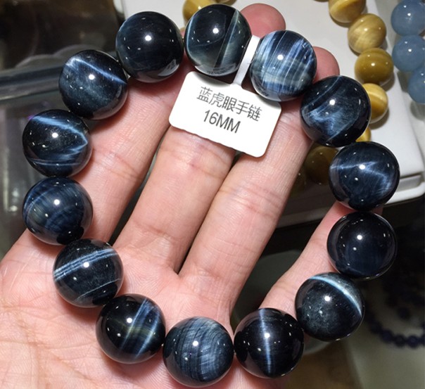 一眼辨别真假翡翠,水晶鉴定真假最简单方法