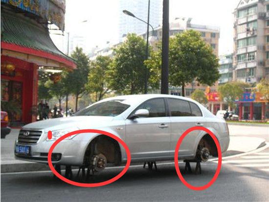 自家停车位被占可以堵吗,车被堵停车位