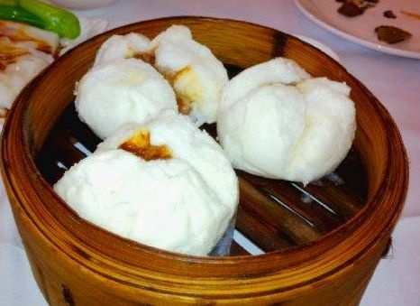 广州饮早茶名店脆皮叉烧包,粤式早茶有四大天王叉烧包