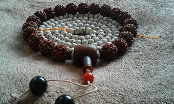 星月菩提子能水洗吗,星月菩提子能沾水吗