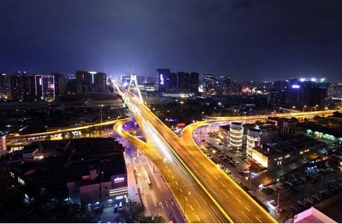 城南首次失宠北斗产业园打碎成都“南帝北丐”格局