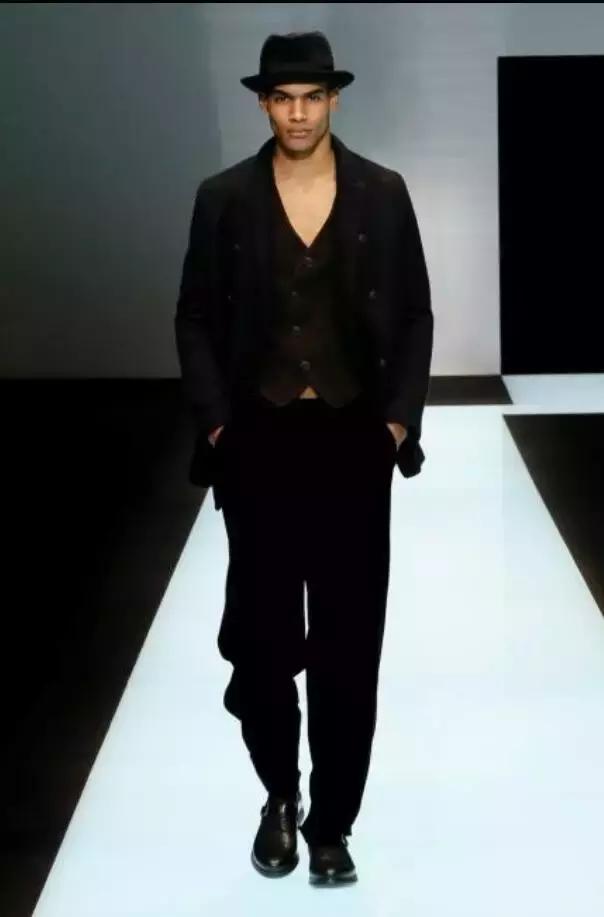 陈一冰一家三口,陈一冰住哪里