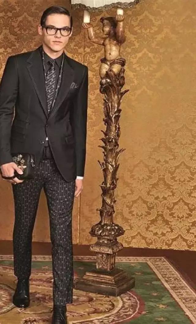 陈一冰一家三口,陈一冰住哪里