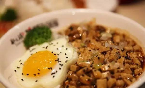 西安钟楼附近四星酒店推荐,西安钟楼附近高档饭店推荐