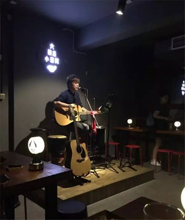 西安钟楼附近四星酒店推荐,西安钟楼附近高档饭店推荐