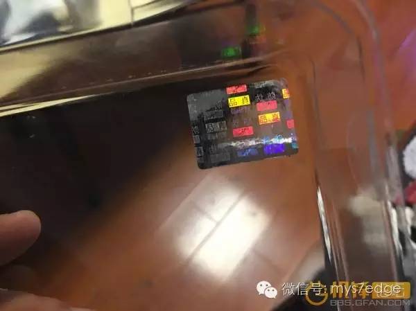 三星s7edge可以用3.0快充,三星s7edge靠什么进行无线充电