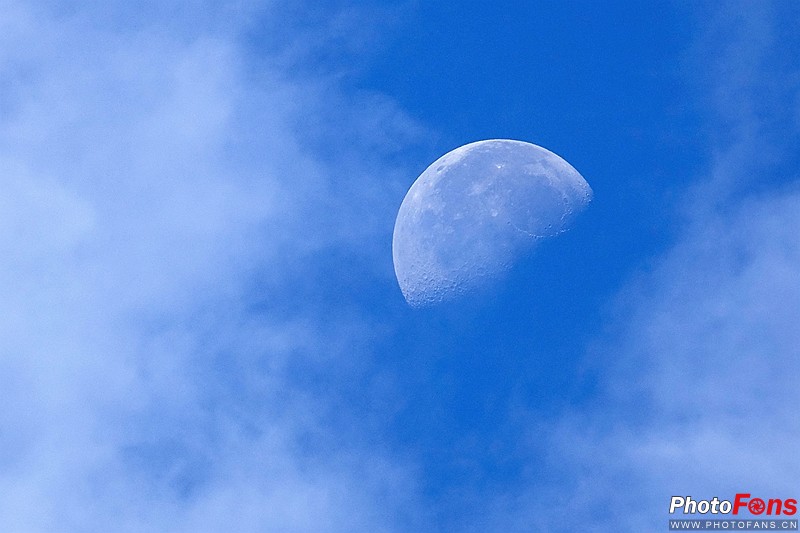 索尼黑卡长焦rx10m4技术参数,索尼超长焦黑卡rx10iii