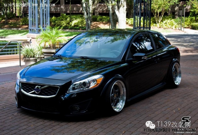 沃尔沃c30内饰改装案例,沃尔沃c30改装最新案例