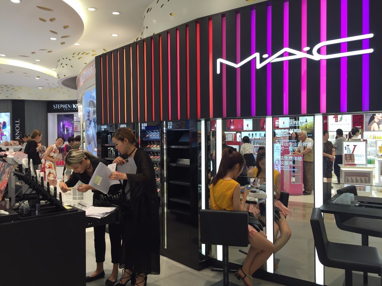 上海市内免税店,上海最大的免税店买手机