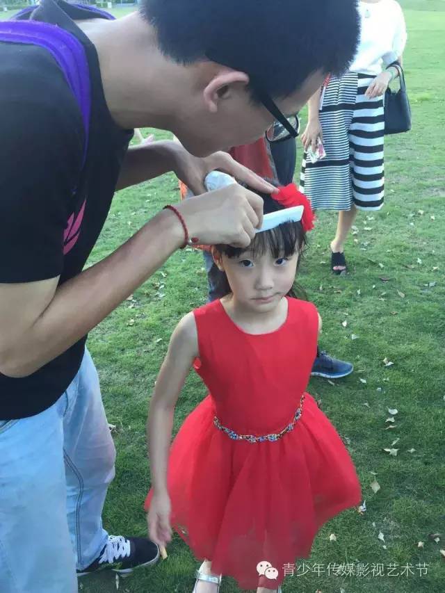 看这里！哇咔咔《南山区形象宣传片》之友情出演篇