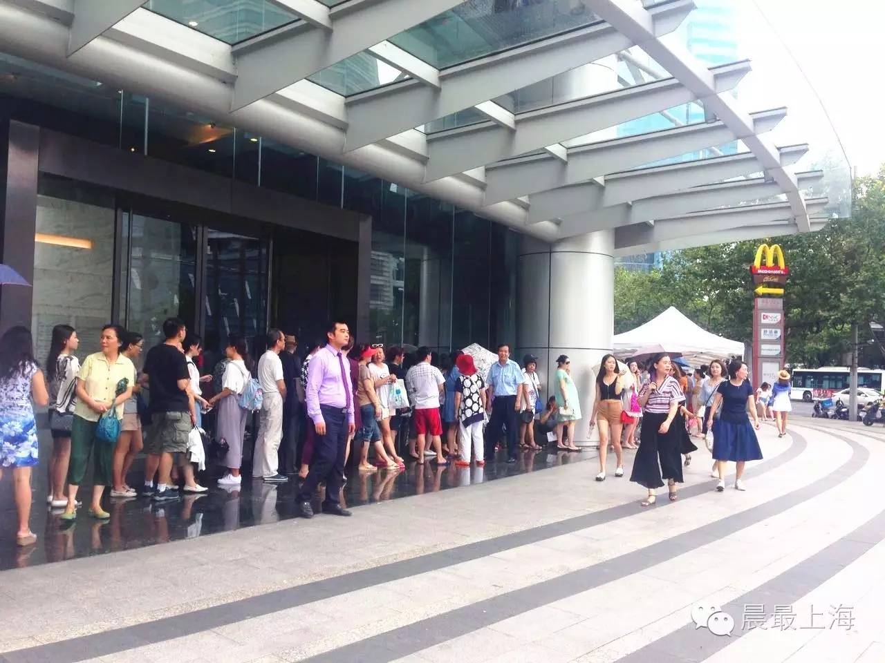 探门路|用尽体内洪荒之力，终于进入中服免税店，结果