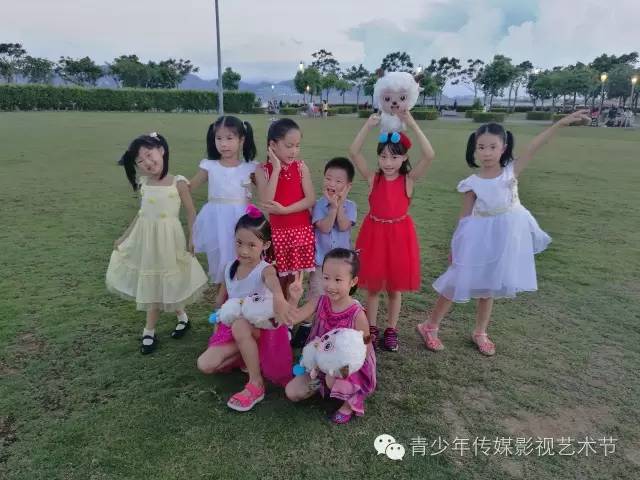 看这里！哇咔咔《南山区形象宣传片》之友情出演篇