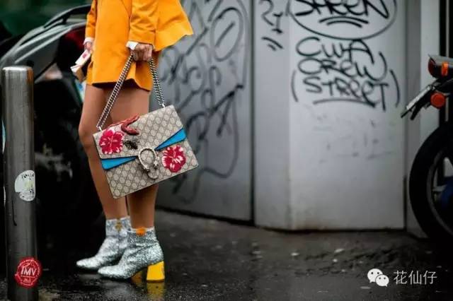 一穿高跟鞋走路就外八怎么办,一穿高跟鞋就o型腿怎么办