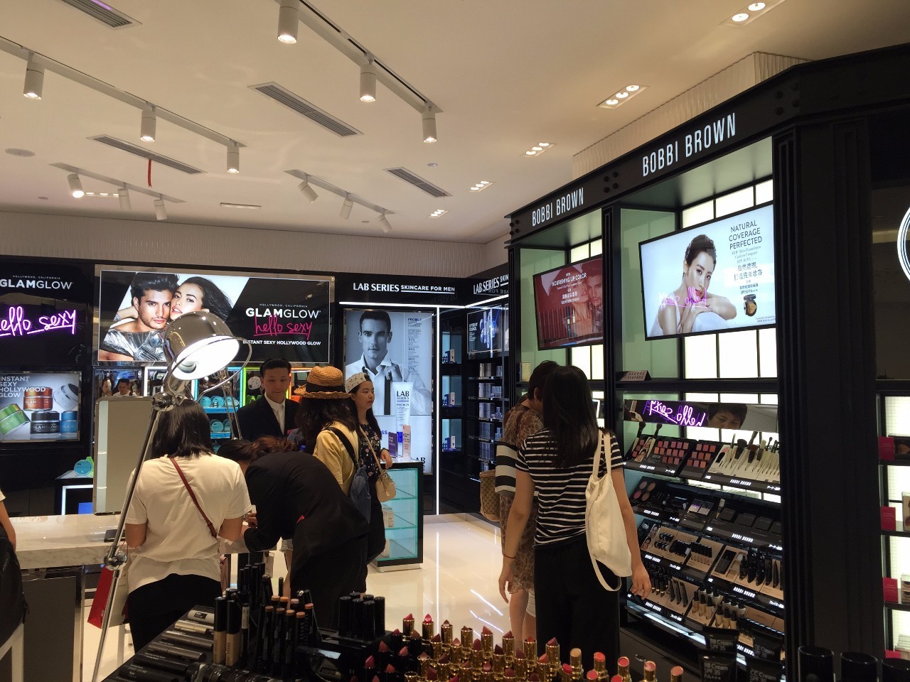 上海市内免税店,上海最大的免税店买手机