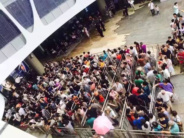 探门路|用尽体内洪荒之力，终于进入中服免税店，结果