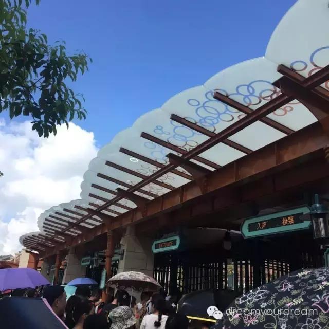 迪士尼世界好玩吗,迪士尼好玩吗真实评价