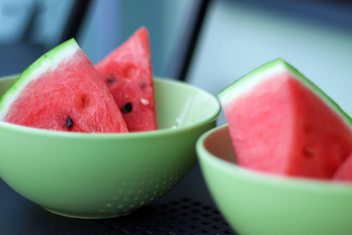 红酒和什么零食是绝配,红酒可以配的零食是什么零食