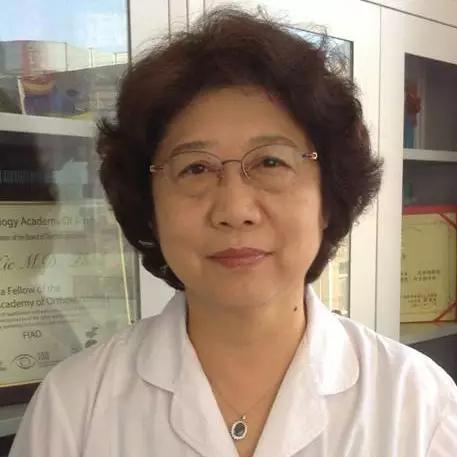 普瑞眼科名医会诊谢培英：角膜塑形术治疗高度近视眼及散光值