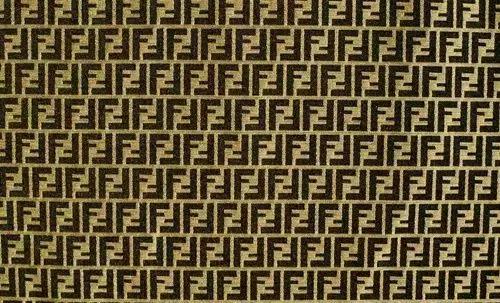 几百年过去了，就没有人告诉这些大牌他们有多丑？