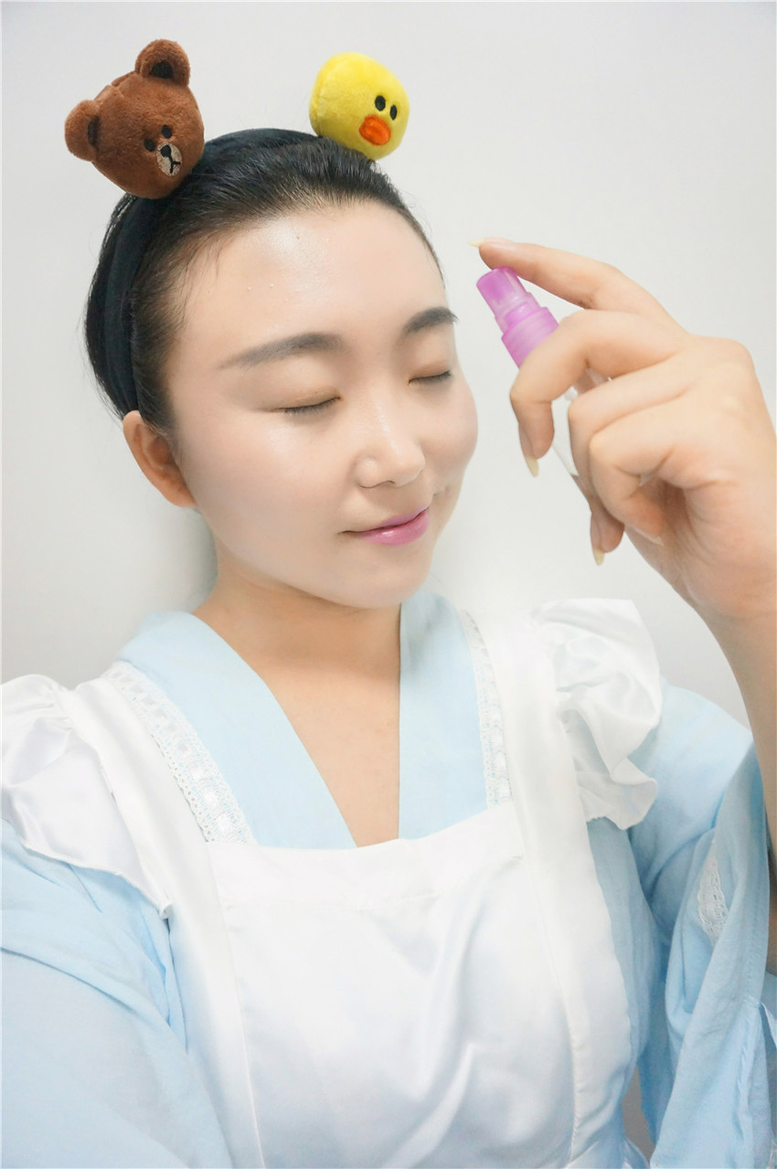 自然堂蓝瓶补水保湿水乳,适合油肌肤夏天用的自然堂冰肌水