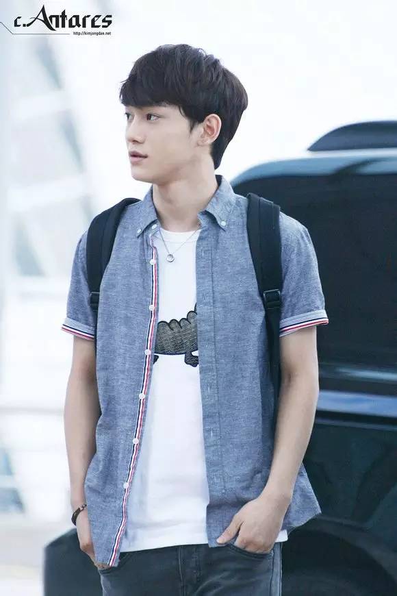 exo行走的atm,exo正规画报