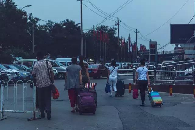 潮人们的“秘密花园”要搬走了，我们替你去看了它消失前的样子