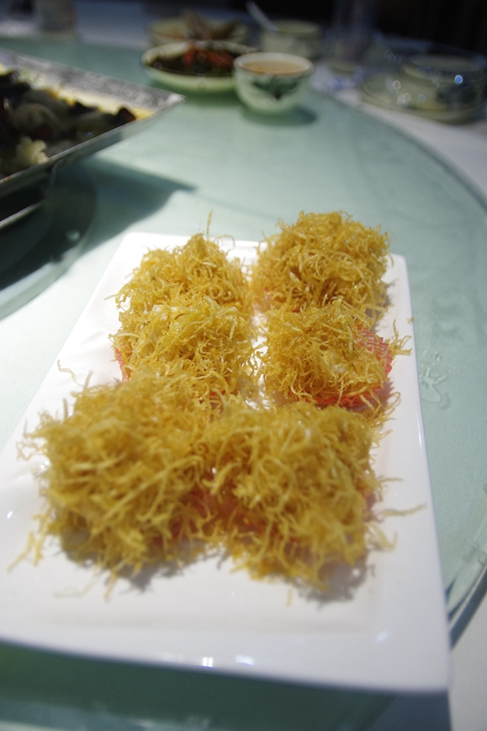 多变揽鲜又出新招：海鲜火锅霸王锅后这次出个五层塔！