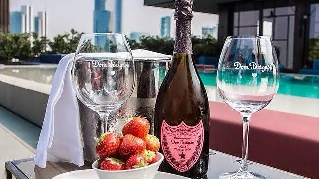 如何对待自恋型男友,如何与自恋型恋人相处