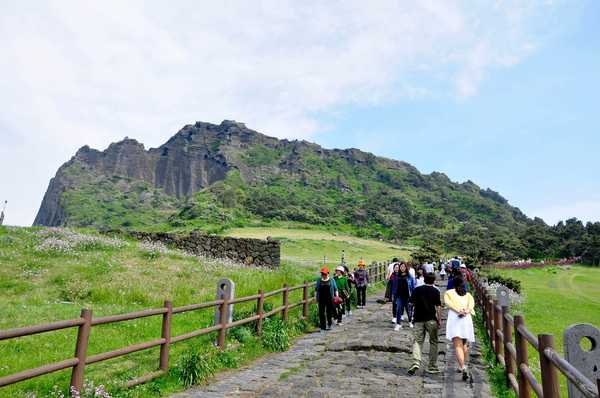 济州岛火山是活火山吗,火山遗址