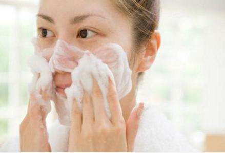 毛孔粗大怎么消除,毛孔粗大怎么消除最有效