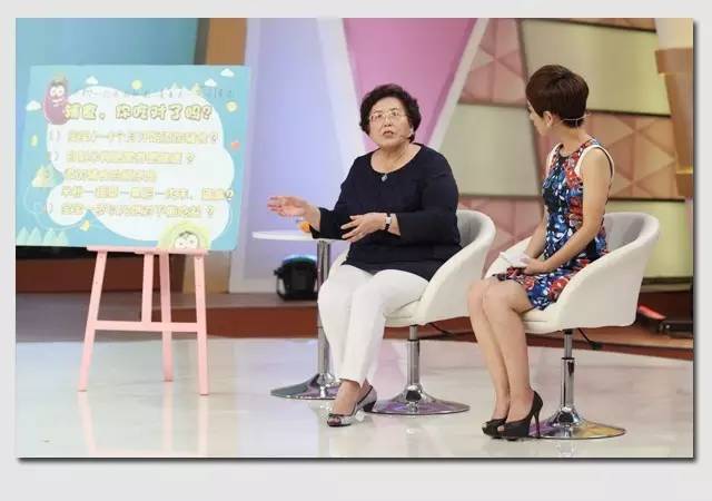 张思莱奶奶,张思莱2岁前辅食喂养安排