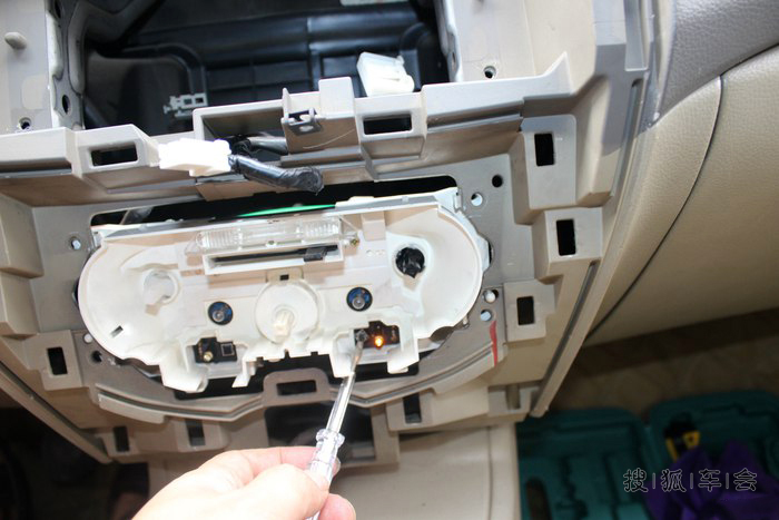 08款骊威空调ac灯关不掉,09款骊威安装倒车影像